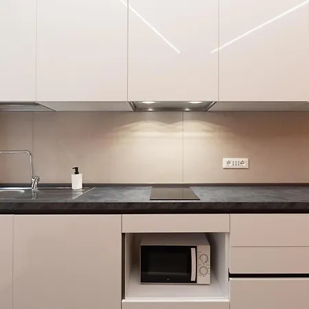 Station Modern * Triest